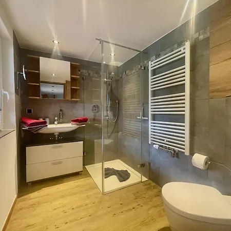 Hirschbach Apartment *
