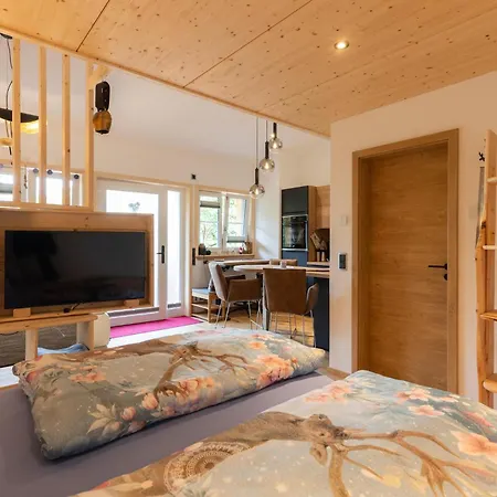 Hirschbach Apartment