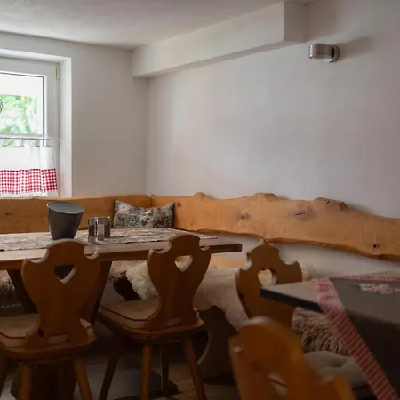 Hirschbach Apartment